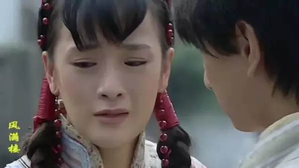 老太爷看上小丫鬟，却又把她指给孙子成亲！