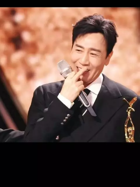 于和伟凭沉默的荣耀获金鹰奖最佳男主角
