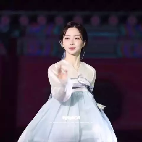 推热转中的吴海媛饭拍，好美好有灵气！ .