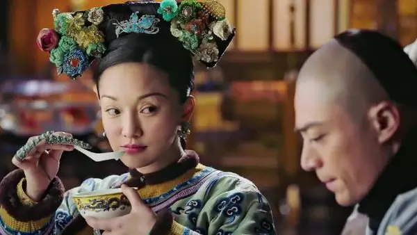 如懿最大败笔：人人吹捧聪颖水灵，实际行为半点撑不起人设！ 如懿传