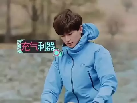 2026杨洋花少迎来了自己的宣发期！此男就这样萌萌的路过所有一争吵