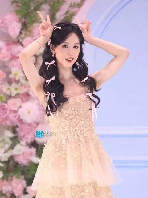 陈都灵举办dinglingling生日派对