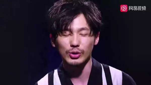 曝白宇刘萌萌疑似订婚,又传当爸