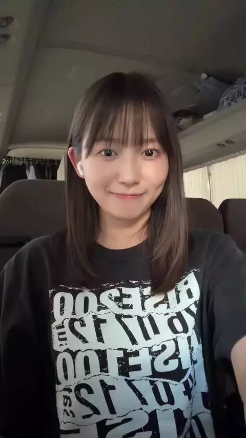 ロケバスで待機中に撮った︎ | TikTok