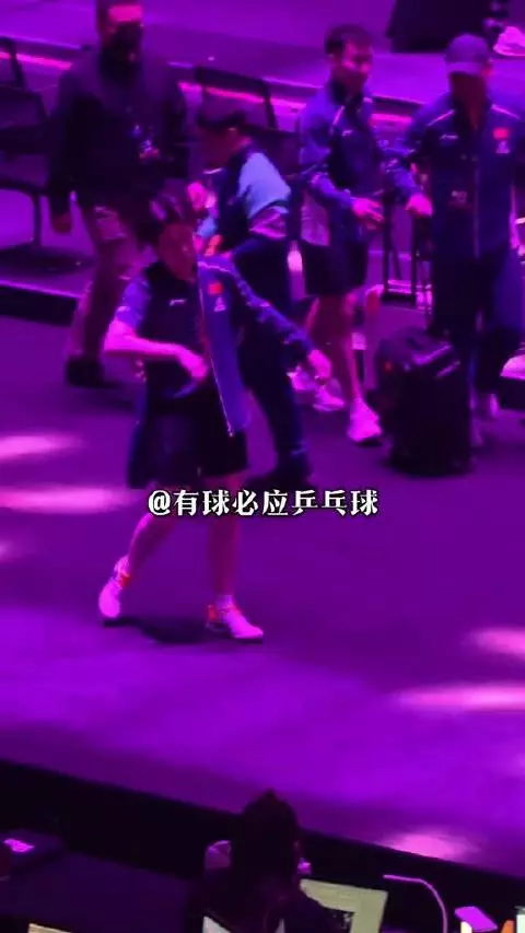 王楚钦披星戴月走过征途终将繁花似锦