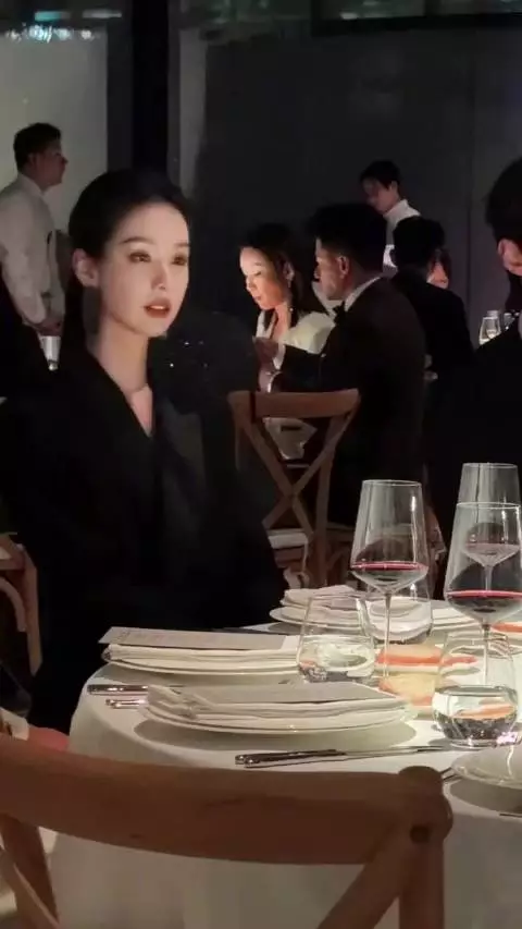 陈都灵落座BC晚宴