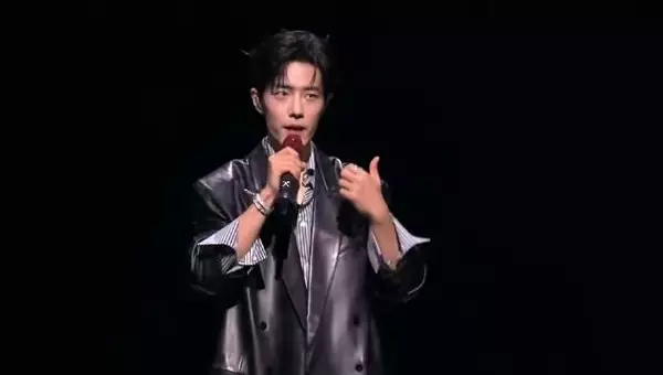 肖战南京演唱会感谢大麦,观众齐声回应谢谢大麦