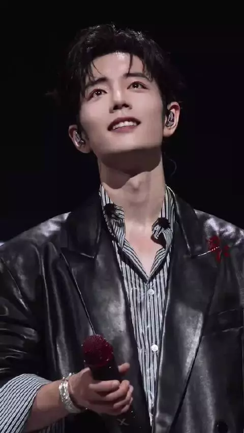 肖战的光点好有感染力，太想去现场听了