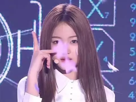 aijing打歌突然跑走问导演：什么时候轮到她做ending，新人还是不够熟悉业务啊