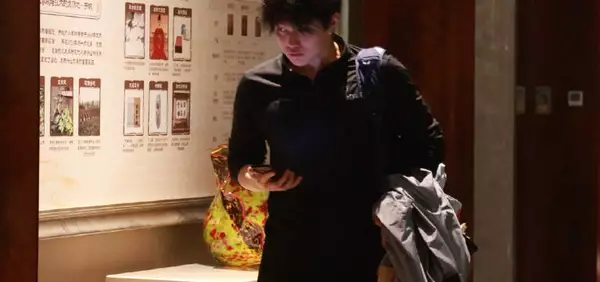 盈凸月三天后满月,200蛙选手病重休养