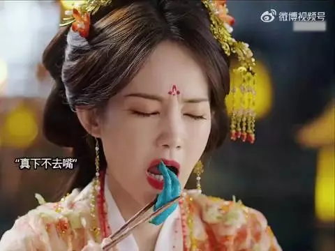 “第一次见毒药比菜还多”