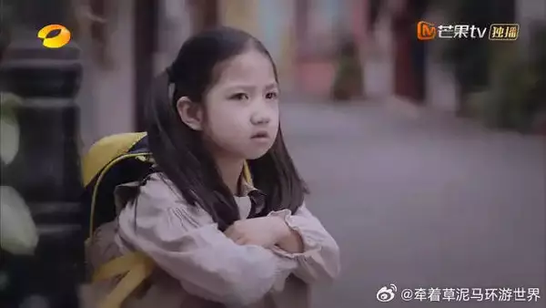尖尖牙疼还想吃糖，求凌霄买一个，哪料他太狠心