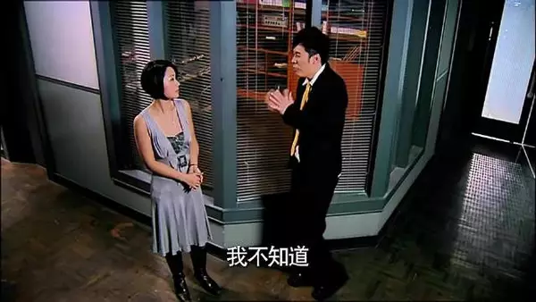 你笑我就陪着你一起笑