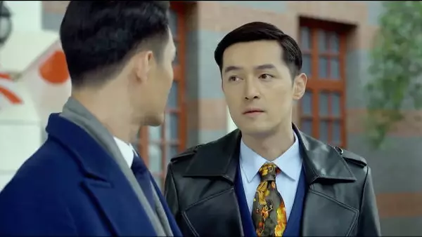 明家两兄弟勘察地形搞暗杀 伪装者 胡歌 王凯