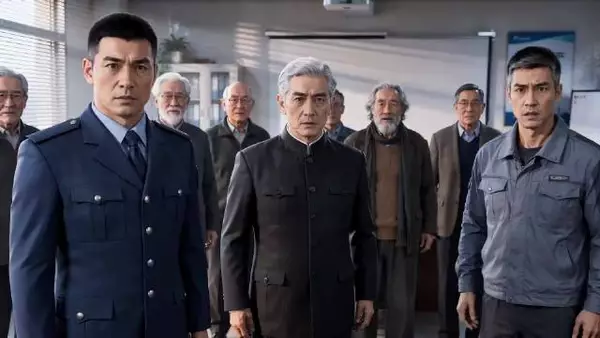 《穿越2002:我的工厂全是黑科技》