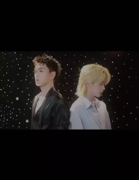 在这个讨厌的世界遇到真诚的你们和可爱的她们真的让我觉着这生活没那么糟糕