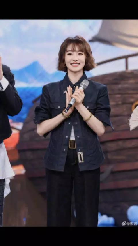 “我是公众人物,我的家人不是”宋茜怒斥偷拍网友力挺