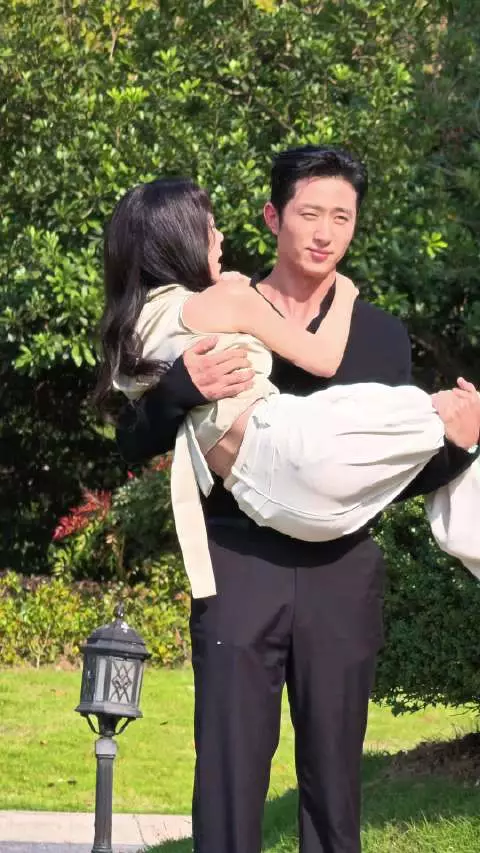 气场2米8了没有？