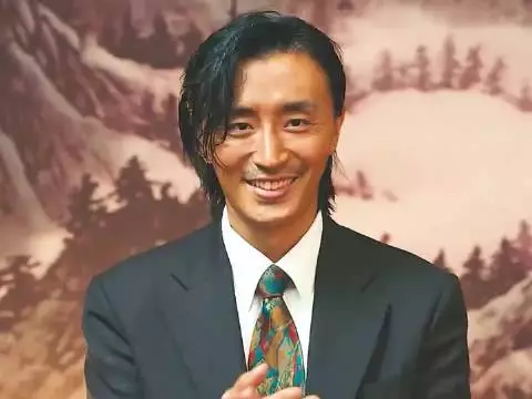 男人参加兄弟婚礼被新娘瞧不起，最后彻底怒了！